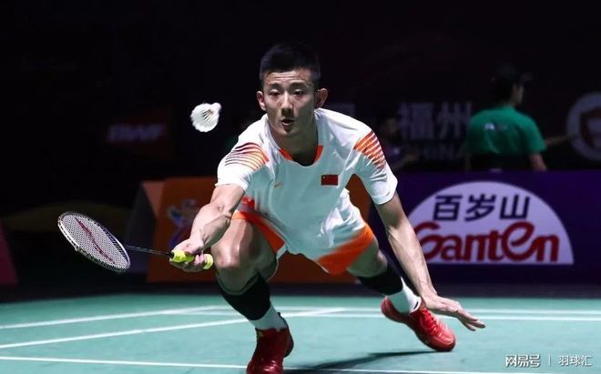 的表现充满 的表现充满