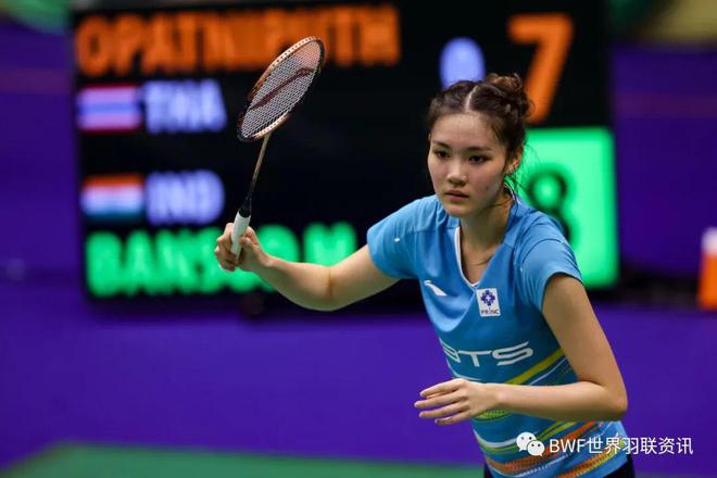 中脱颖而出 中脱颖而出